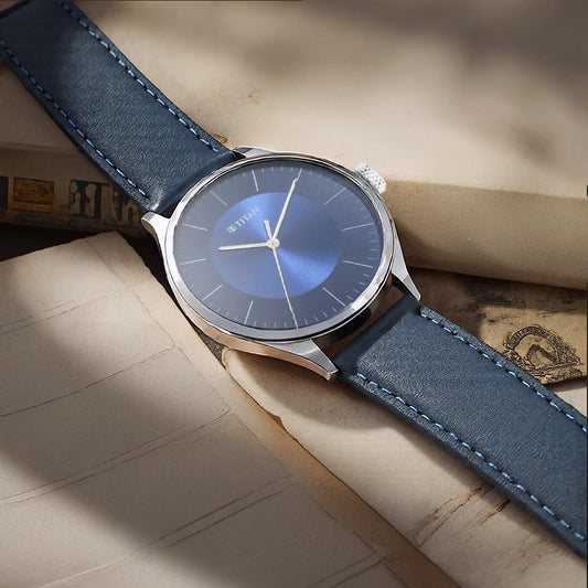 Titan SW5519456 Neo Economy Analog Red Dial Men's Watch