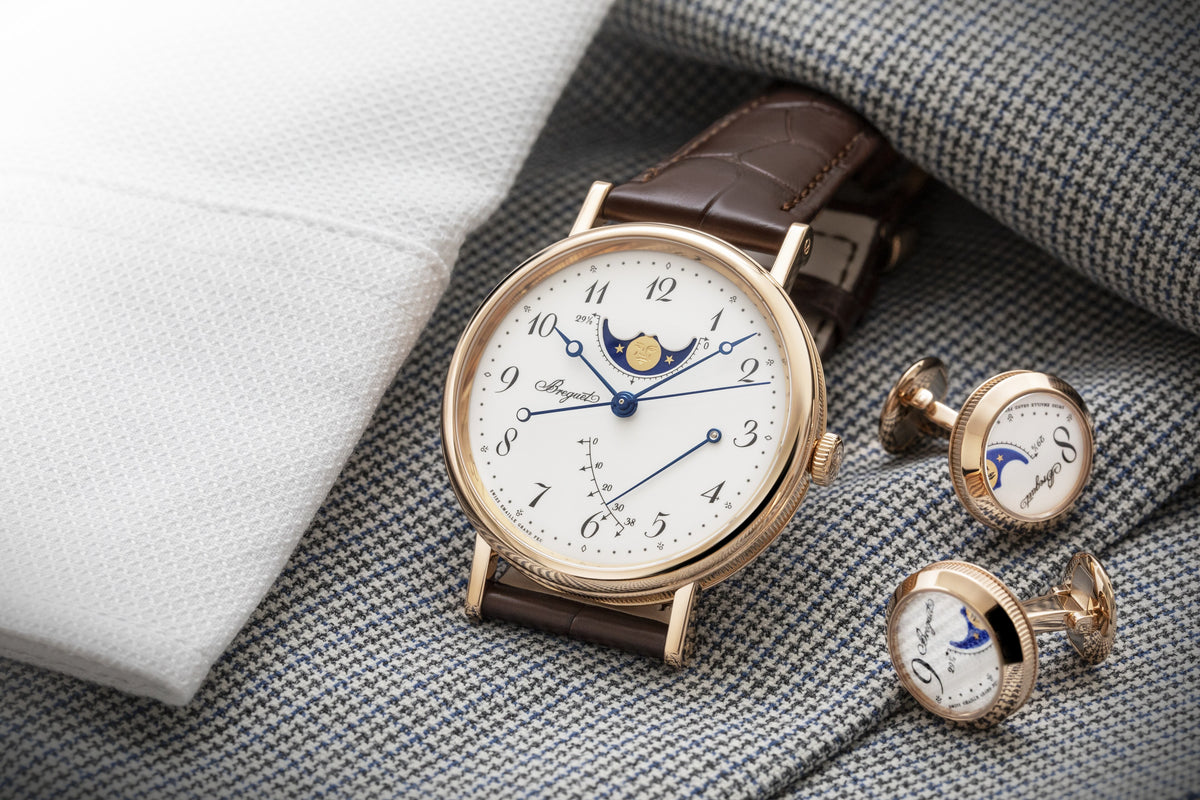 Breguet Classique Phase de Lune 7787 7787BR/29/9V6 – lifestyle view