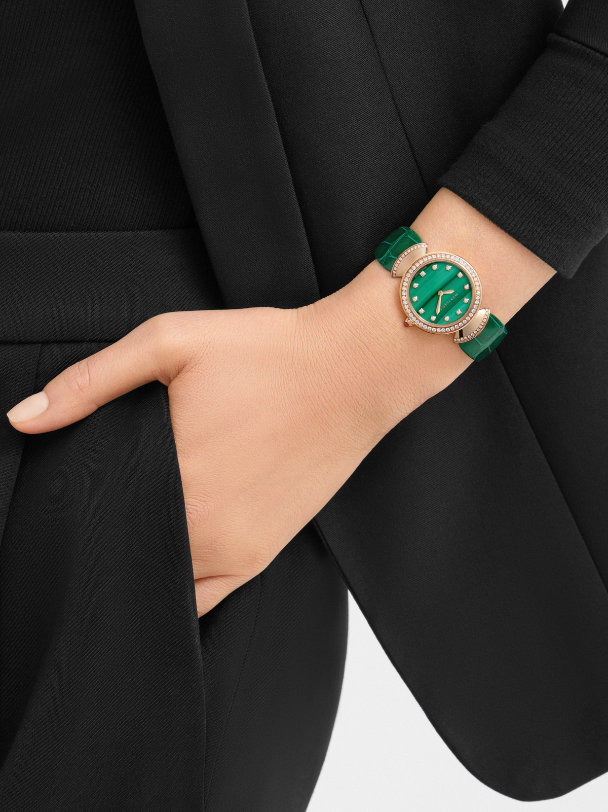 Bvlgari Divas' Dream 103119 – shown on the wrist