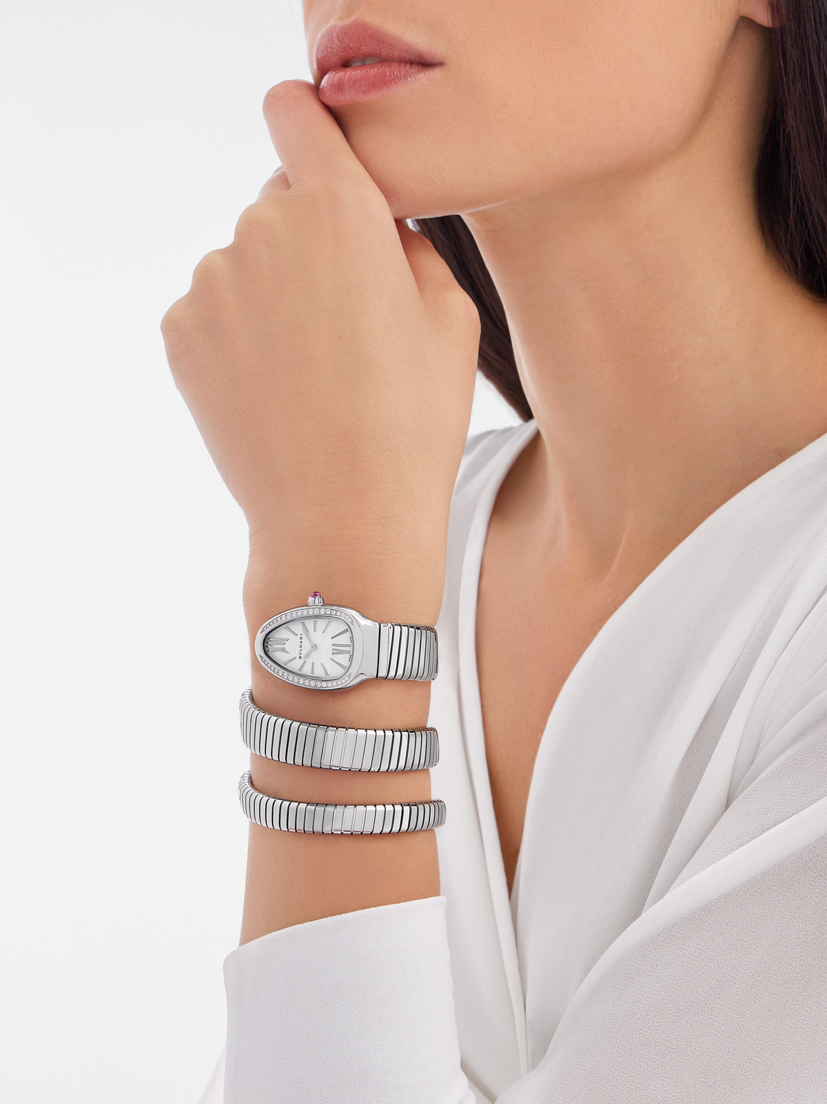 Bvlgari Serpenti Tubogas 101910 – shown on the wrist