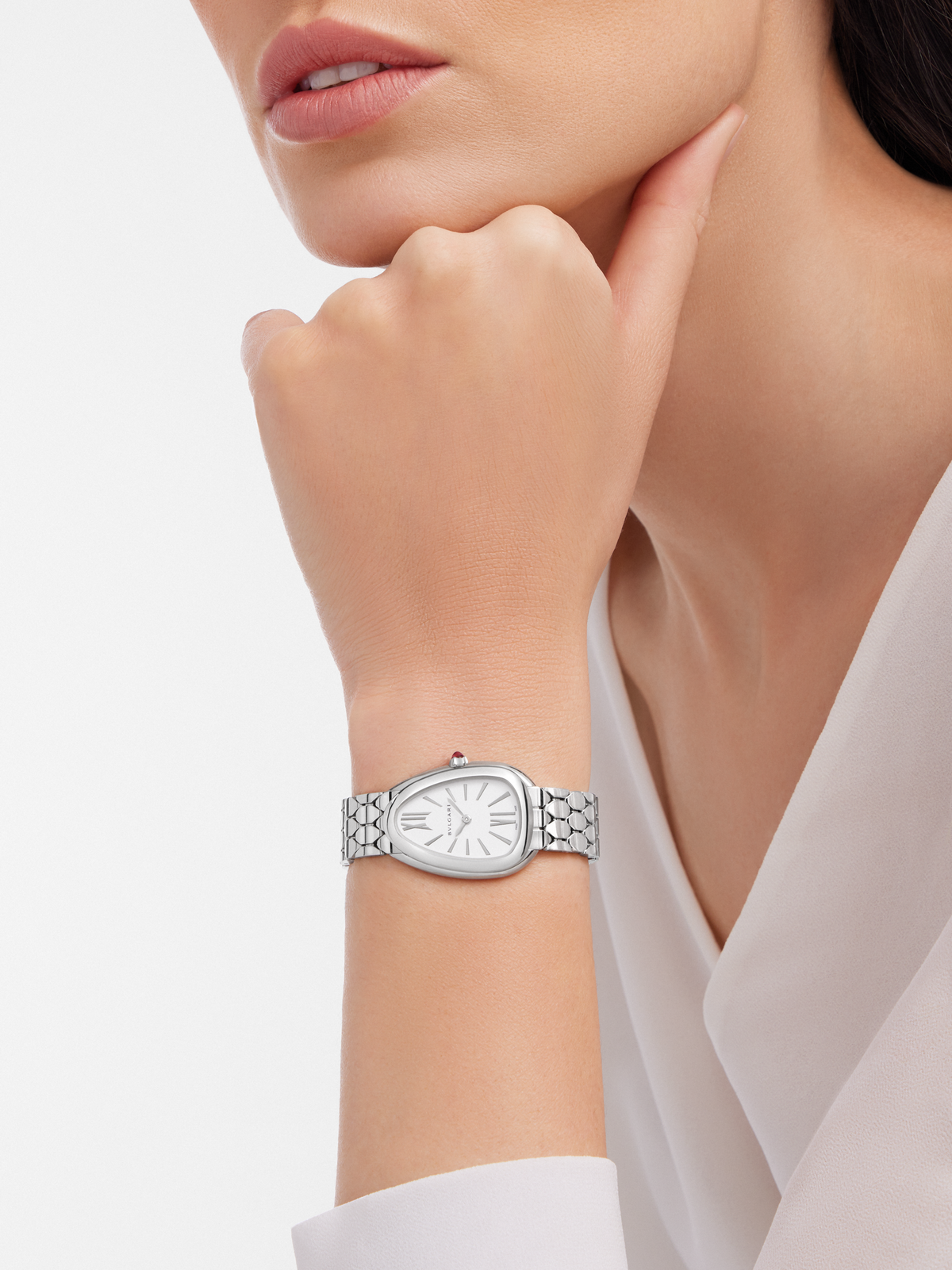 Bvlgari Serpenti Seduttori 103937 – shown on the wrist