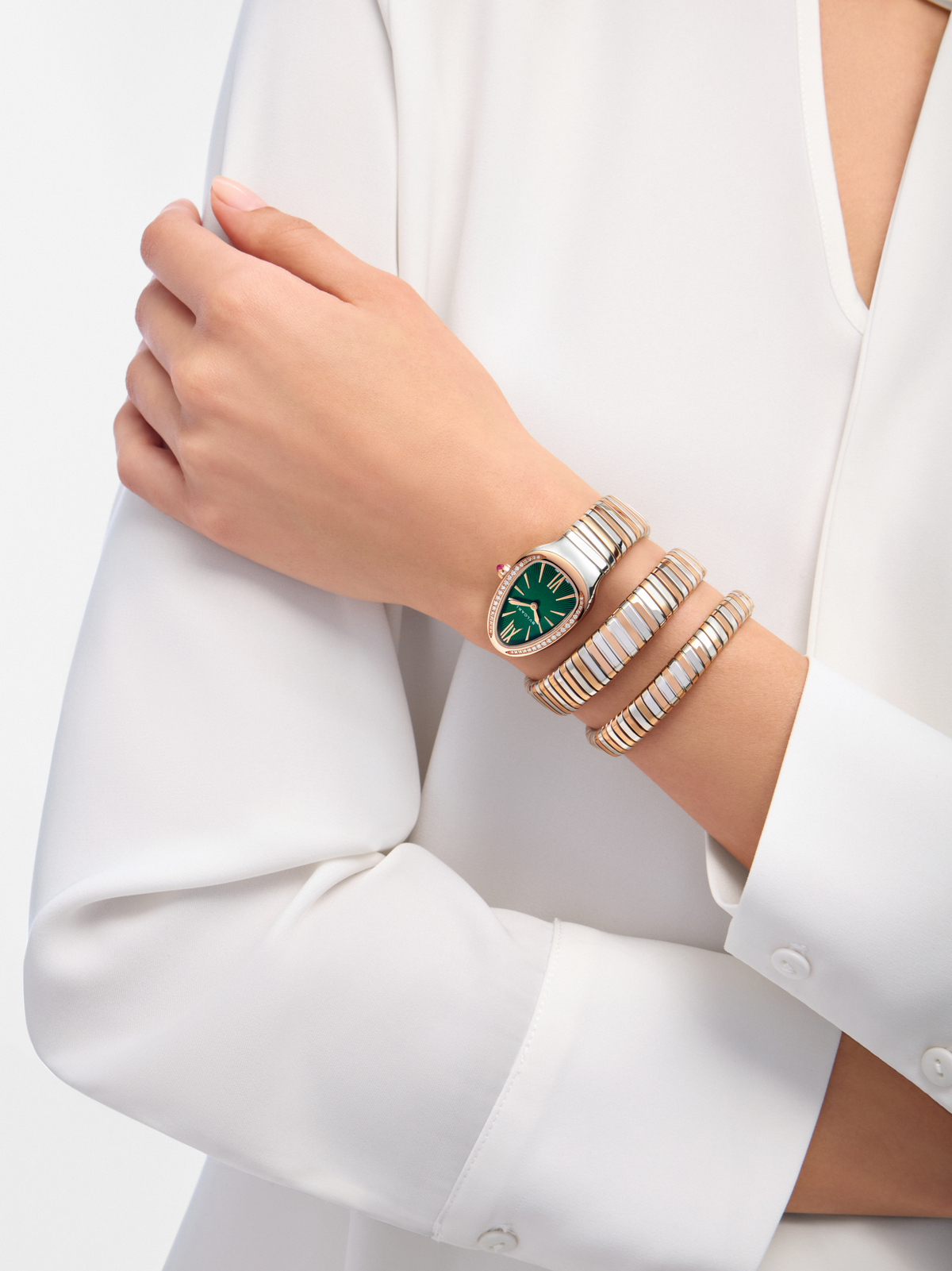 Bvlgari Serpenti Tubogas 102791 – shown on the wrist