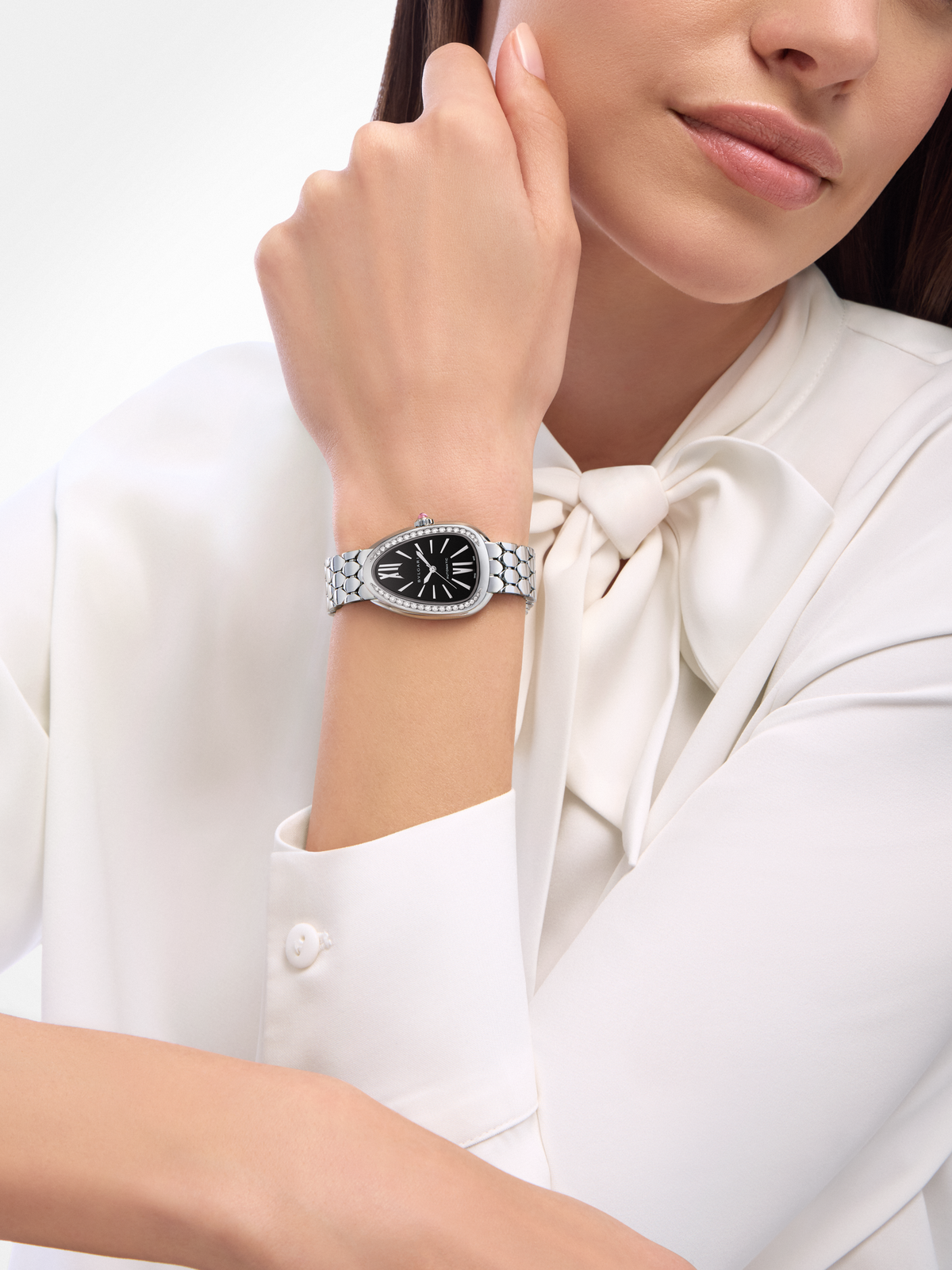 Bvlgari Serpenti Seduttori 104062 – shown on the wrist