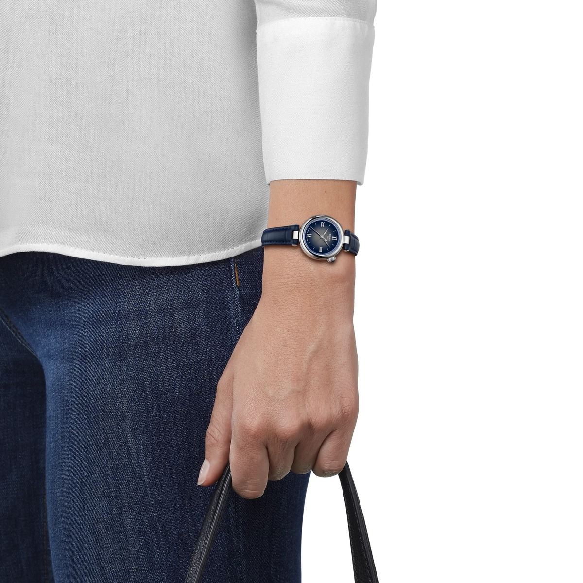 Tissot Desir T152.010.16.038.01 – on the wrist