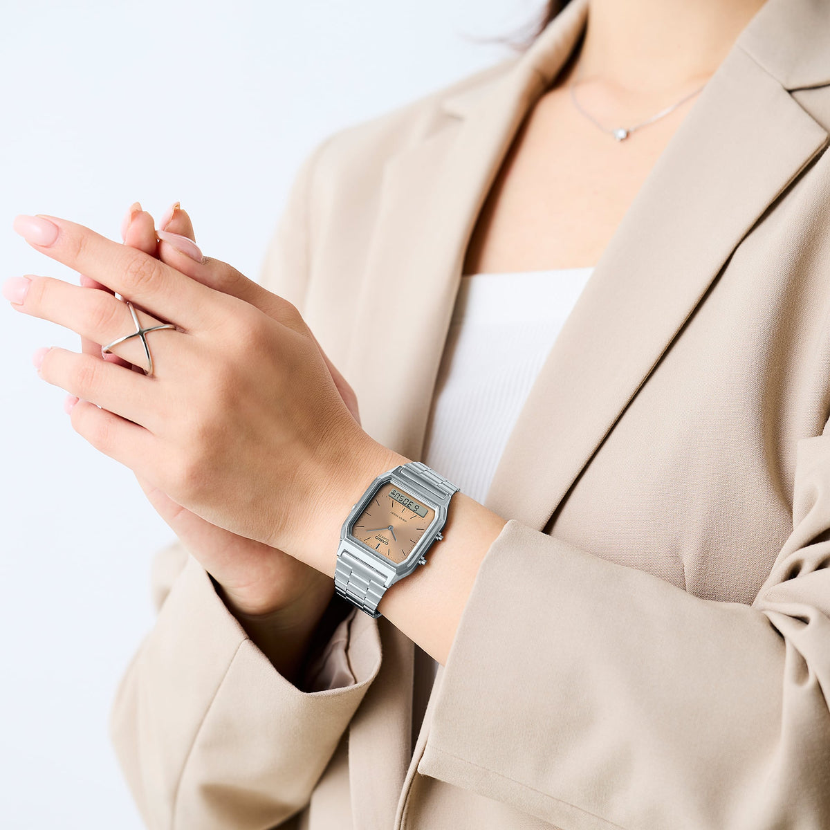 Casio Vintage AQ-230A-4AMQY – on the wrist