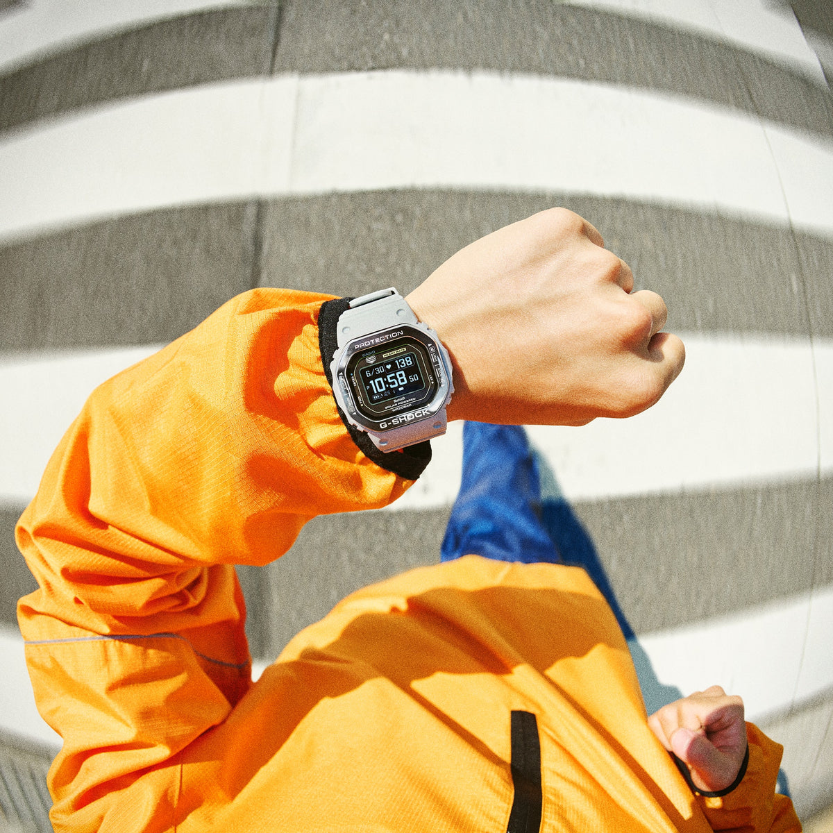 Casio G-Shock DW-H5600MB-8A9 – on the wrist
