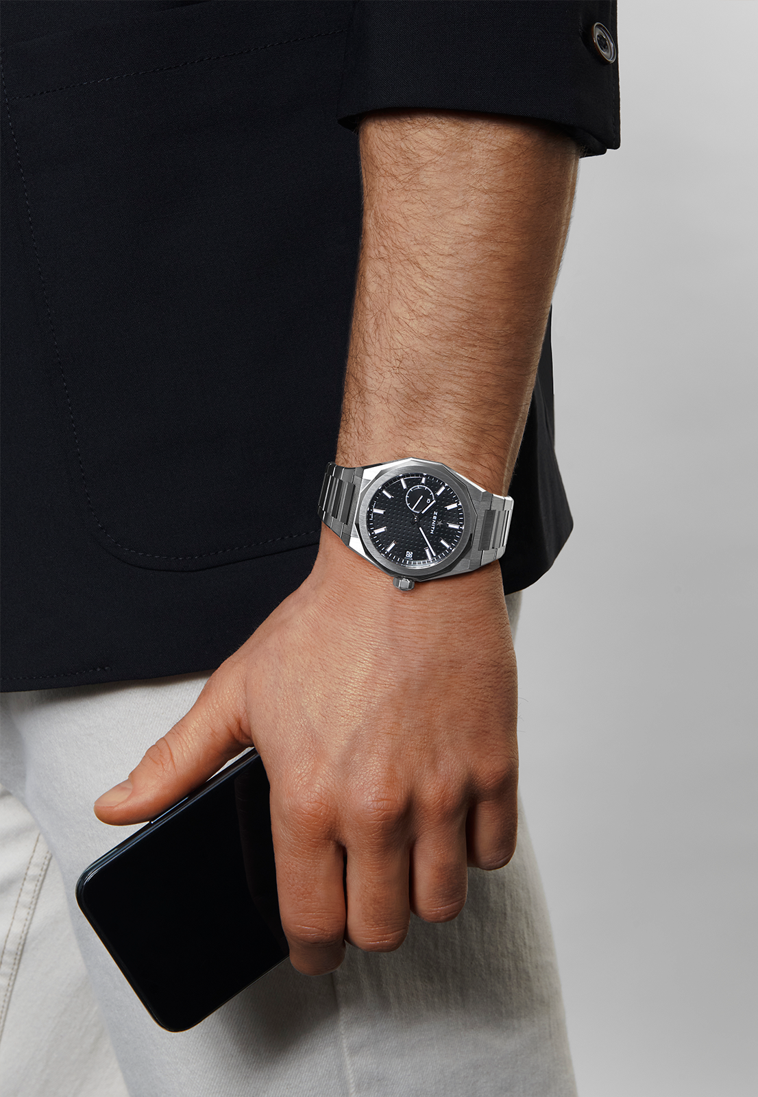 Zenith Defy 03.9300.3620/21.I001 – on the wrist, second view