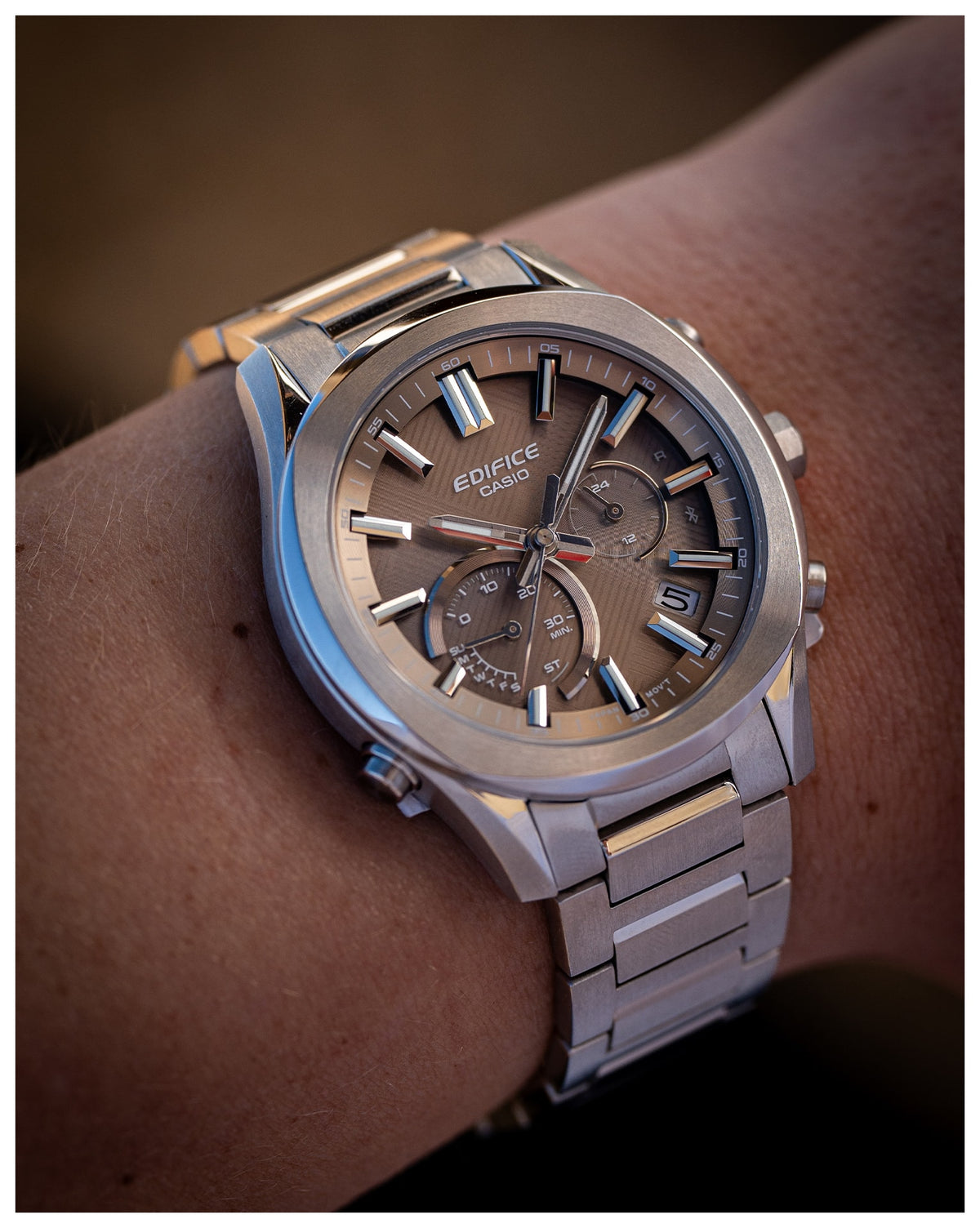 Casio Edifice EQB-1300D-5A – on the wrist