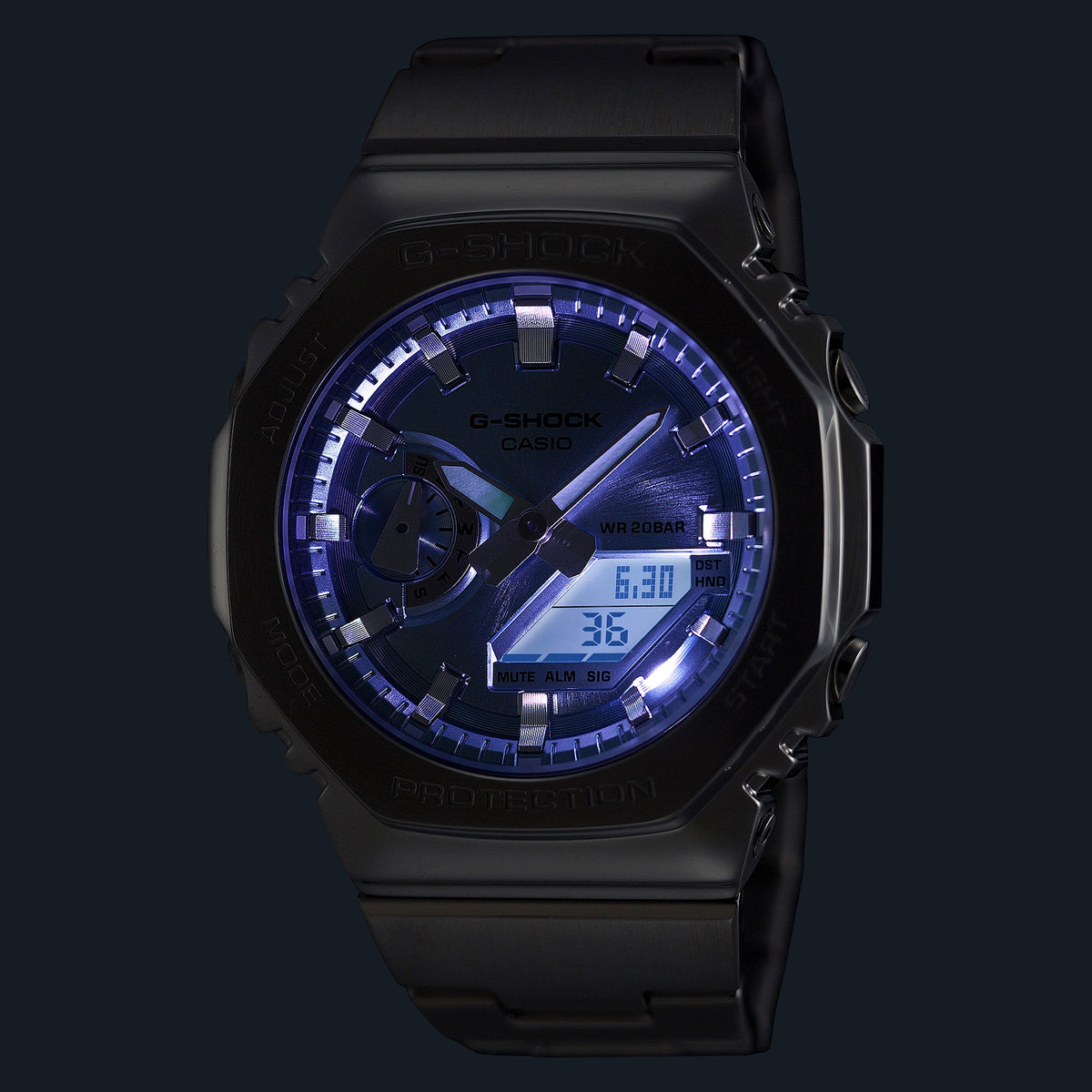 Casio G-Shock GM-2110D-2A – illuminated dial