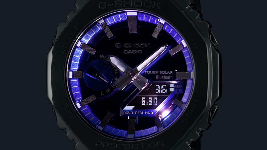 Casio G-Shock GM-B2100AD-2A – illuminated dial