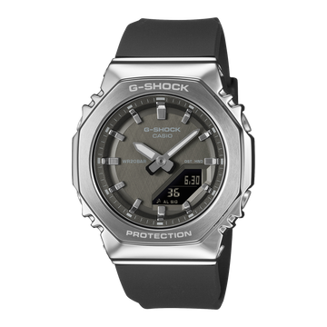 Casio G-Shock GM-S2110-1A1 – front three-quarter view