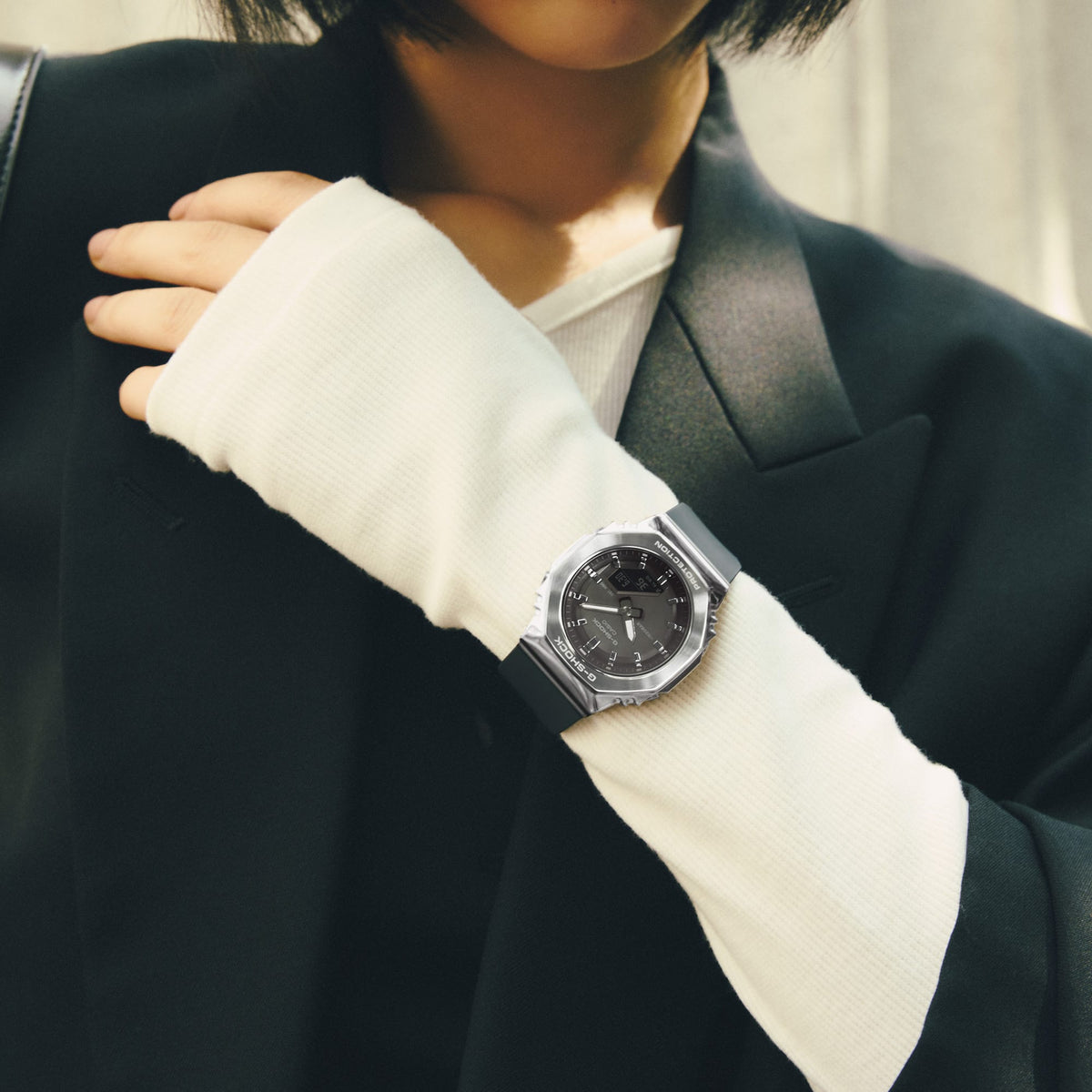 Casio G-Shock GM-S2110-1A1 – on the wrist