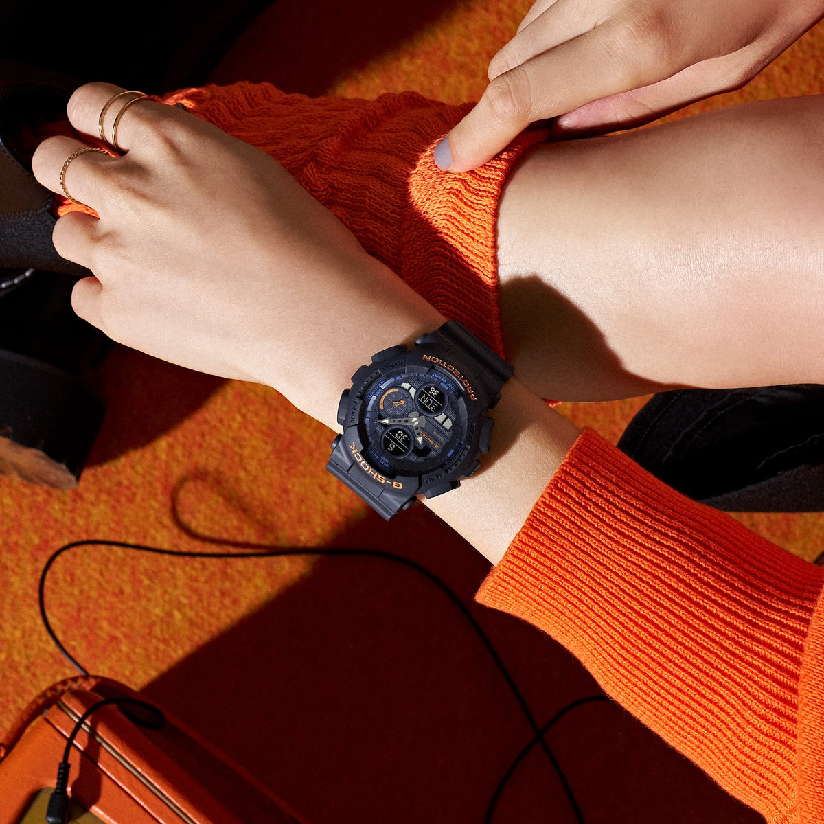 Casio G-Shock GMA-S140-2A2 – on the wrist