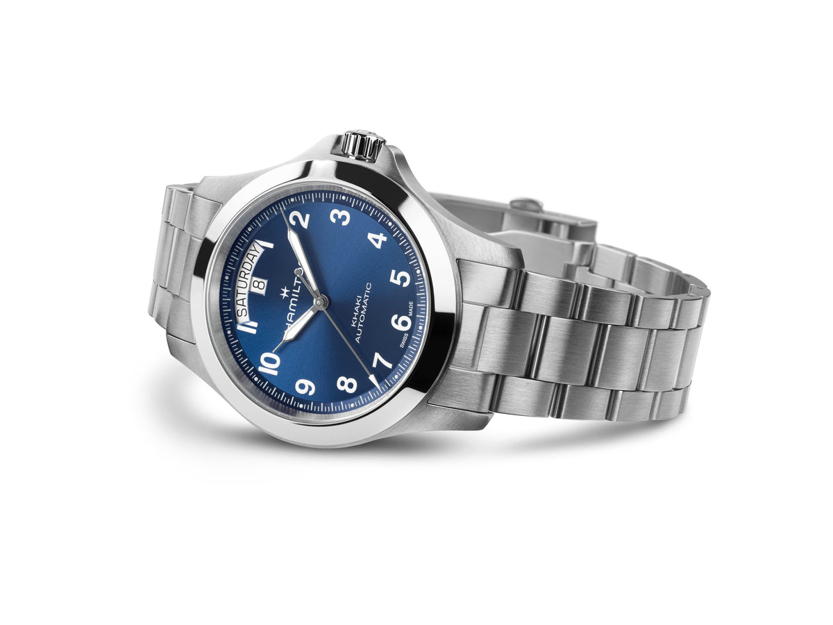Hamilton Khaki Field H64475140 – angled view