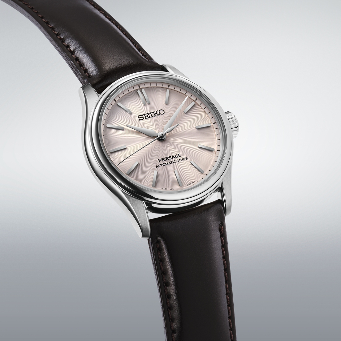 Seiko Presage HCC003J1 – three-quarter view