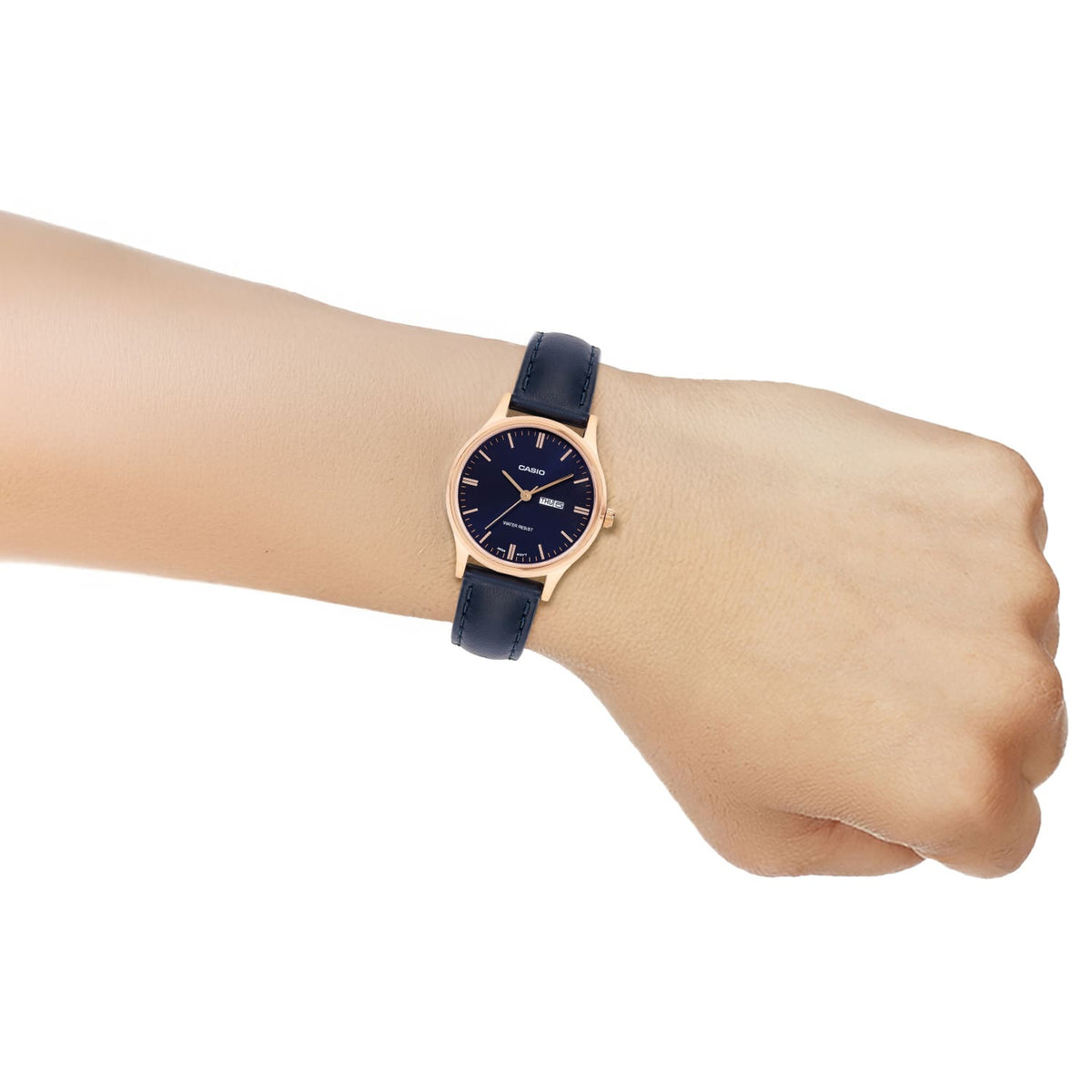 Casio LTP-SN8YRL-2B – on the wrist