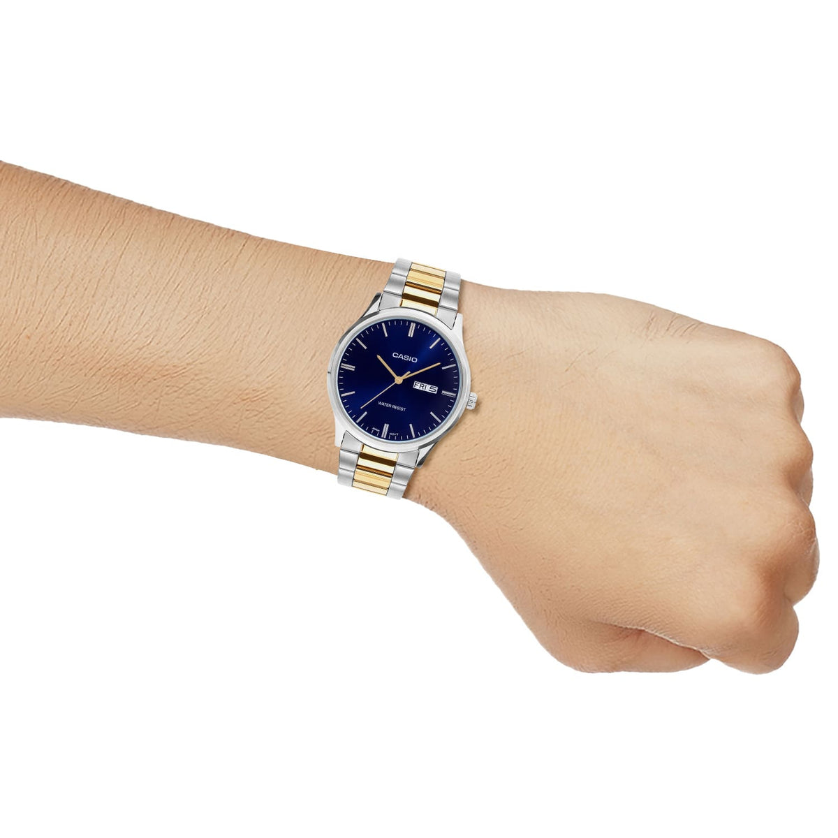 Casio MTP-SN8YSG-2B – on the wrist