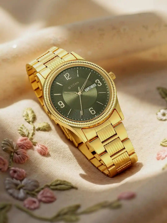 Titan 1650Ym08/Nr1650Ym08 Karishma Analog Green Dial Watch for Men