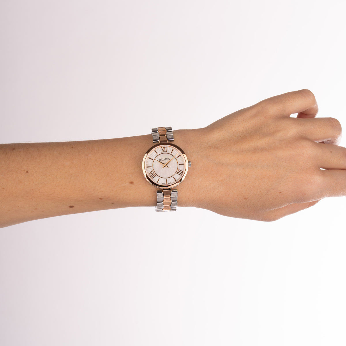 Balmain Sedirea B4838.33.82 – on the wrist