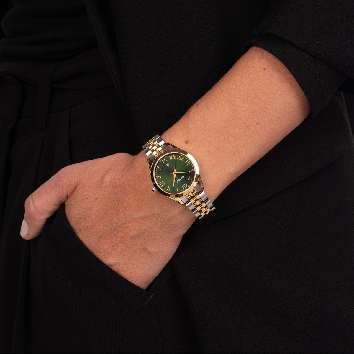 Balmain Classic R B4112.31.72 – on the wrist, second view