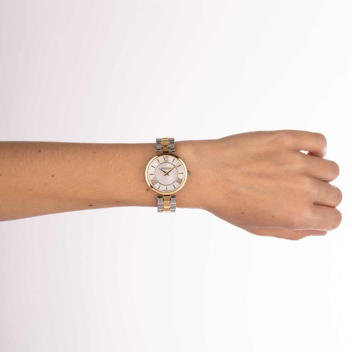 Balmain Sedirea B4832.39.82 – on the wrist