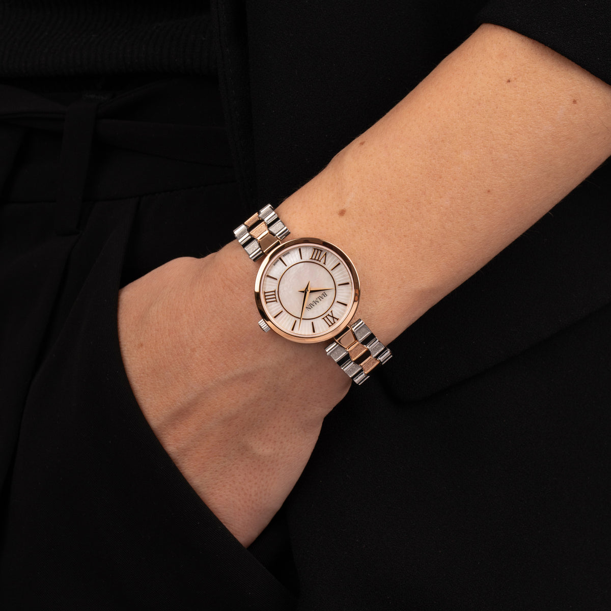 Balmain Sedirea B4838.33.82 – lifestyle view