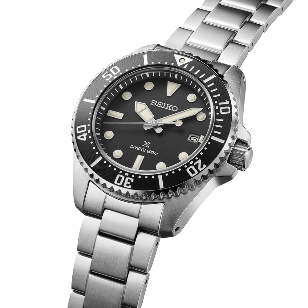 Seiko Prospex SNE597P1 – three-quarter view