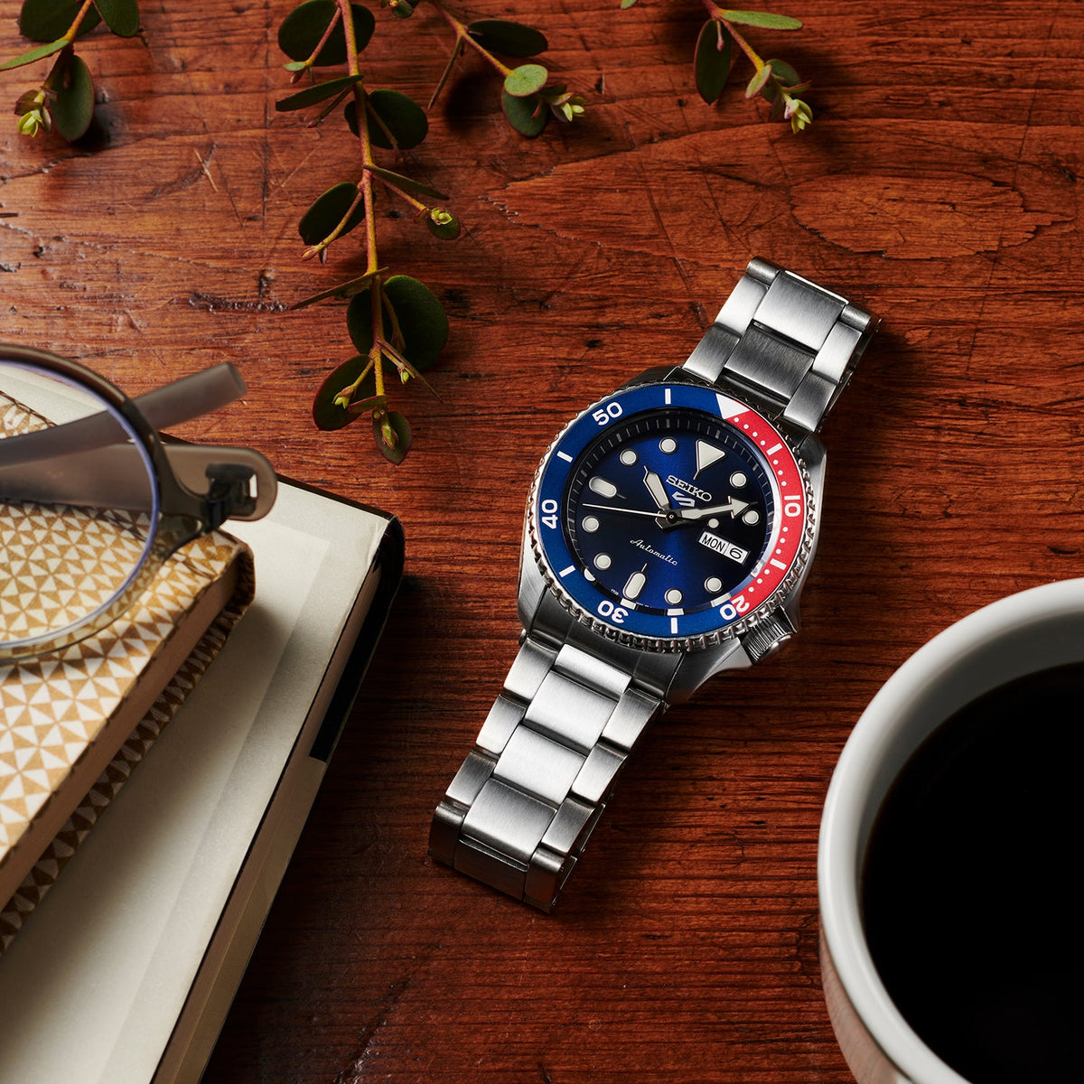 Seiko 5 Sports SRPD53K1 – lifestyle view 3