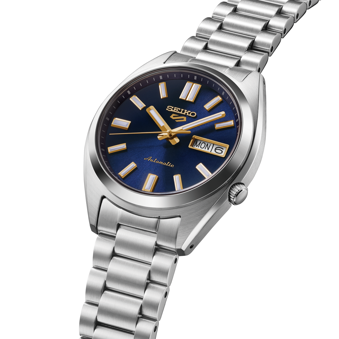 Seiko 5 Sports SRPL55K1 – three-quarter view