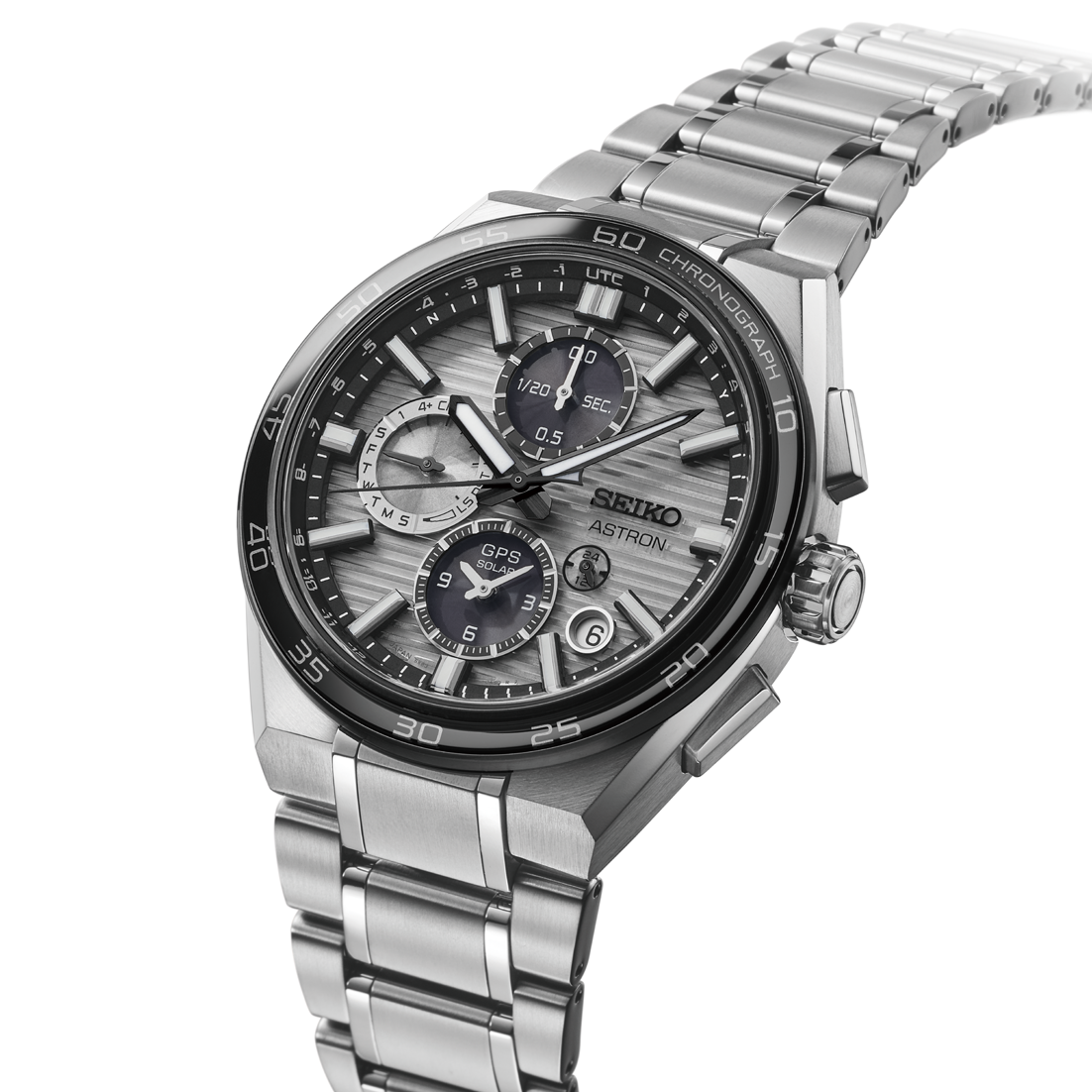 Seiko Astron SSH177J1 – three-quarter view