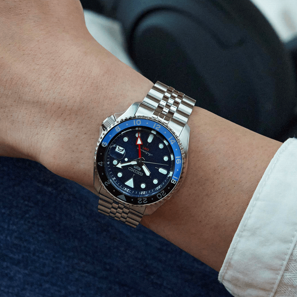 SEIKO 5 SPORTS ‘BLUEBERRY’ GMT SKX RE-INTERPRETATION - SSK003K1 - Kamal Watch Company