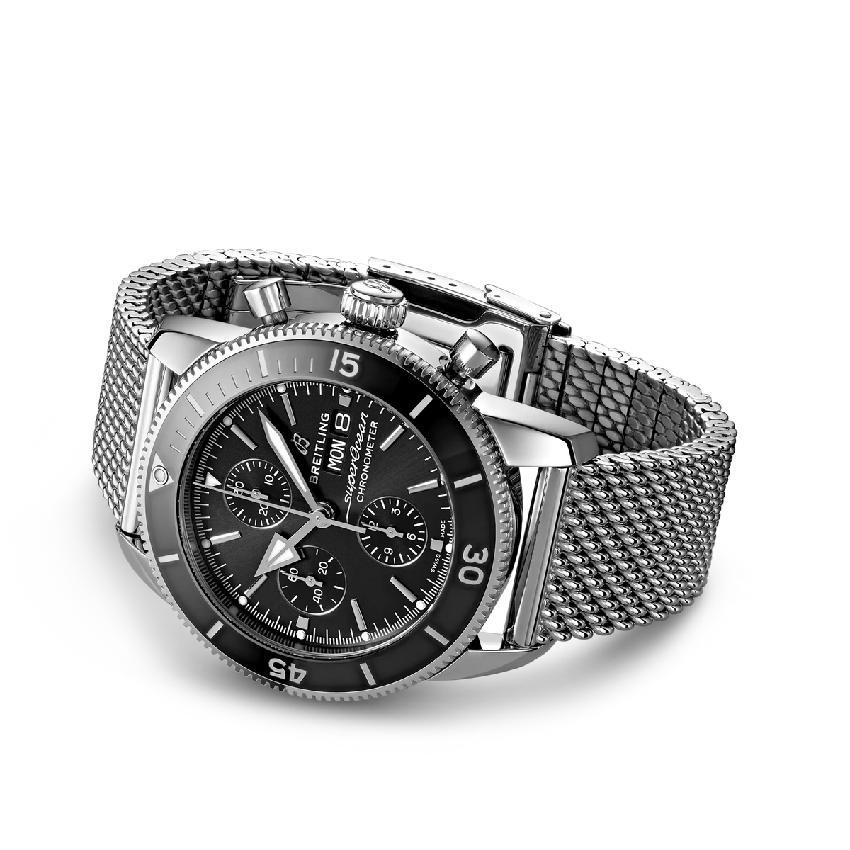 Breitling Superocean Heritage Chronograph 44 A13313121B1A1 – side view with bracelet