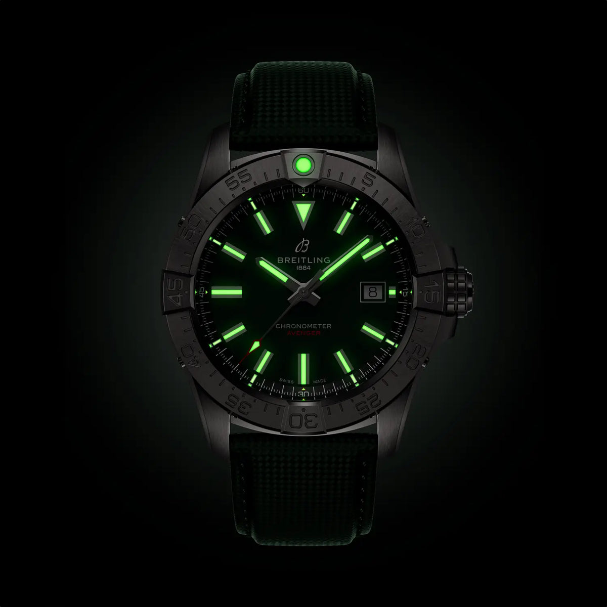 Breitling Avenger Automatic 42 A17328101L1X1 – luminous hands and markers in the dark