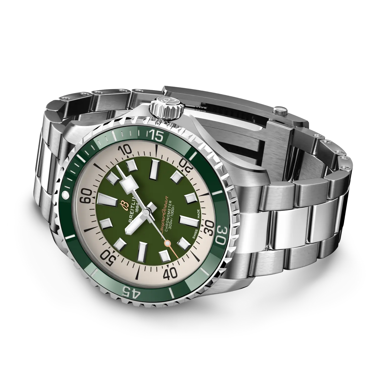 Breitling Superocean Automatic 44 A17376A31L1A1 – side view with bracelet