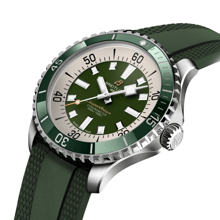 A17376A31L1S1 SUPEROCEAN AUTOMATIC 44