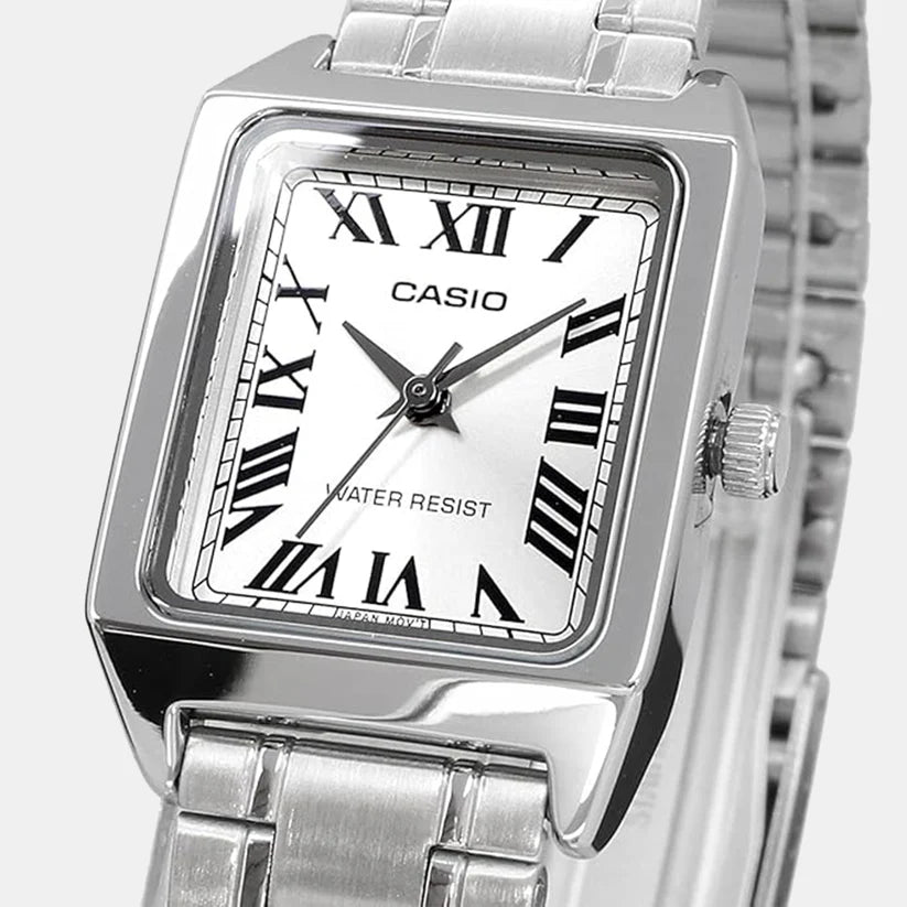 Casio LTP-V007D-7B – dial close-up