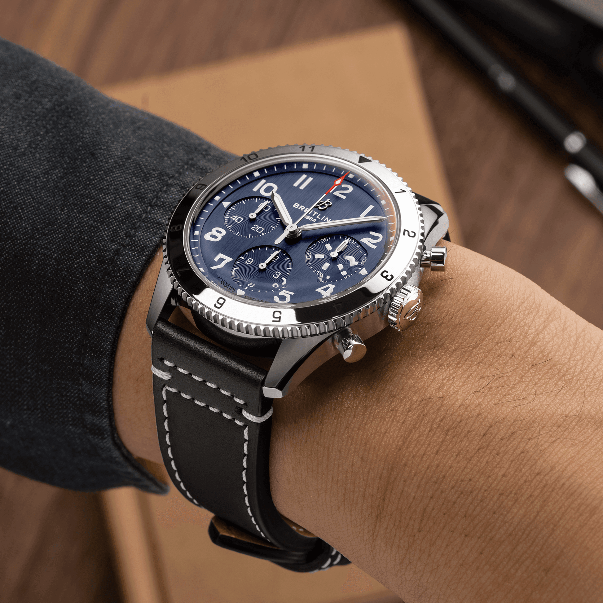 CLASSIC AVI CHRONOGRAPH 42 TRIBUTE TO VOUGHT F4U CORSAIR - Kamal Watch Company