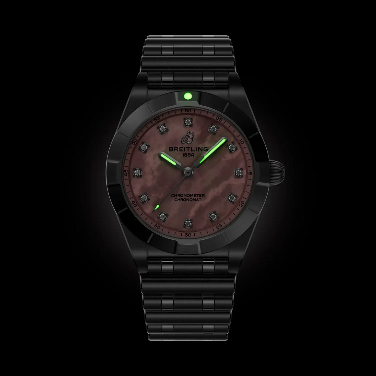 Breitling Chronomat 28 A72310101K1A1 – luminous hands and markers in the dark