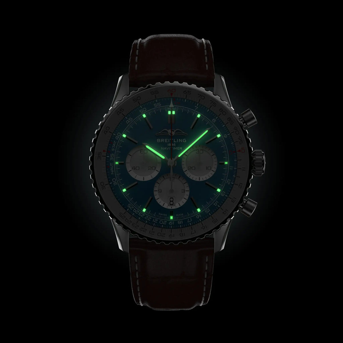 Breitling Navitimer B01 Chronograph 46 AB0137211C1P1 – luminous hands and markers in the dark