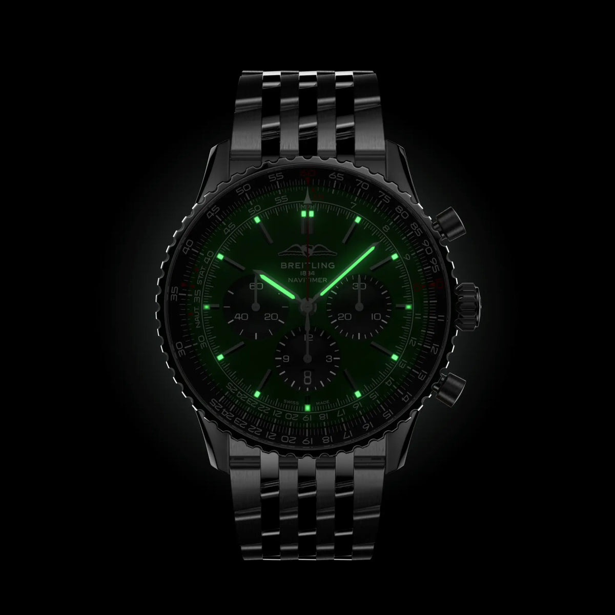 Breitling Navitimer B01 Chronograph 46 AB0137241L1A1 – luminous hands and markers in the dark