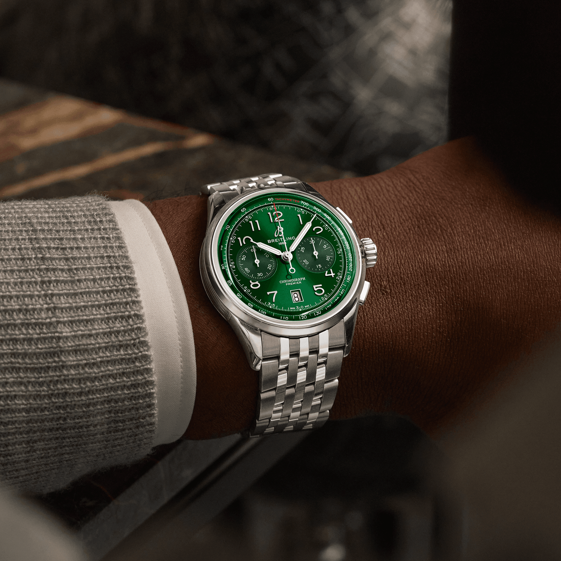 AB0145371L1A1 PREMIER B01 CHRONOGRAPH 42 - Kamal Watch Company