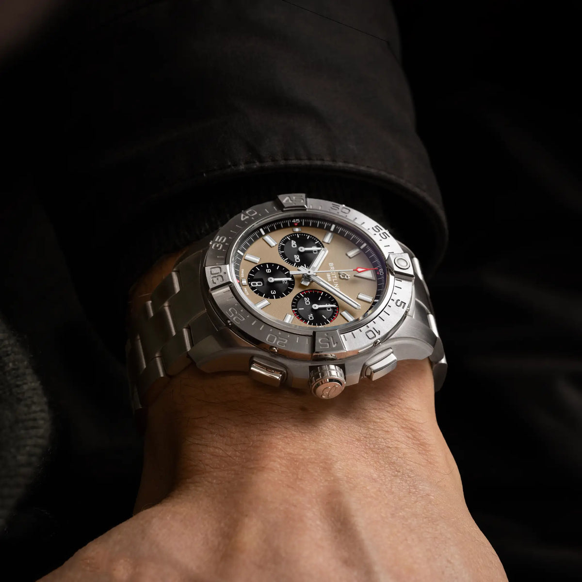 Breitling Avenger B01 Chronograph 44 AB0147101A1A1 – shown on the wrist