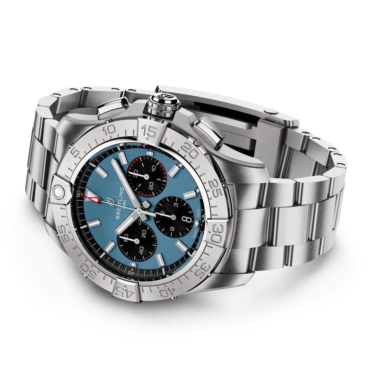 Breitling Avenger B01 Chronograph 44 AB0147101C1A1 – side view with bracelet