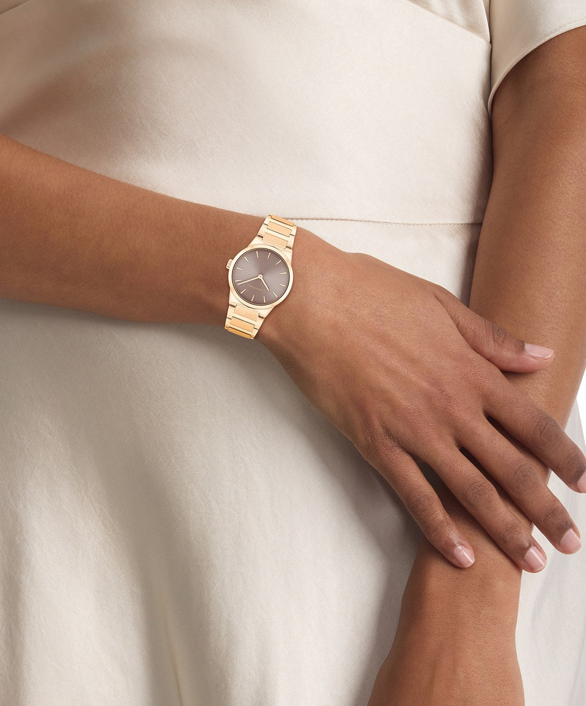 Calvin Klein CK Linear Elegance 25100078 – on the wrist