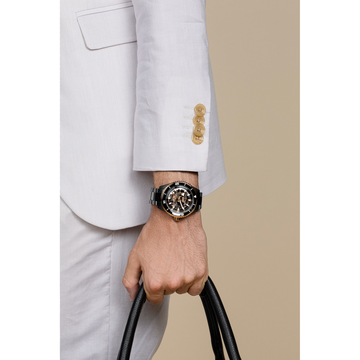 Rado Captain Cook High-Tech Ceramic R32127162 – shown on the wrist