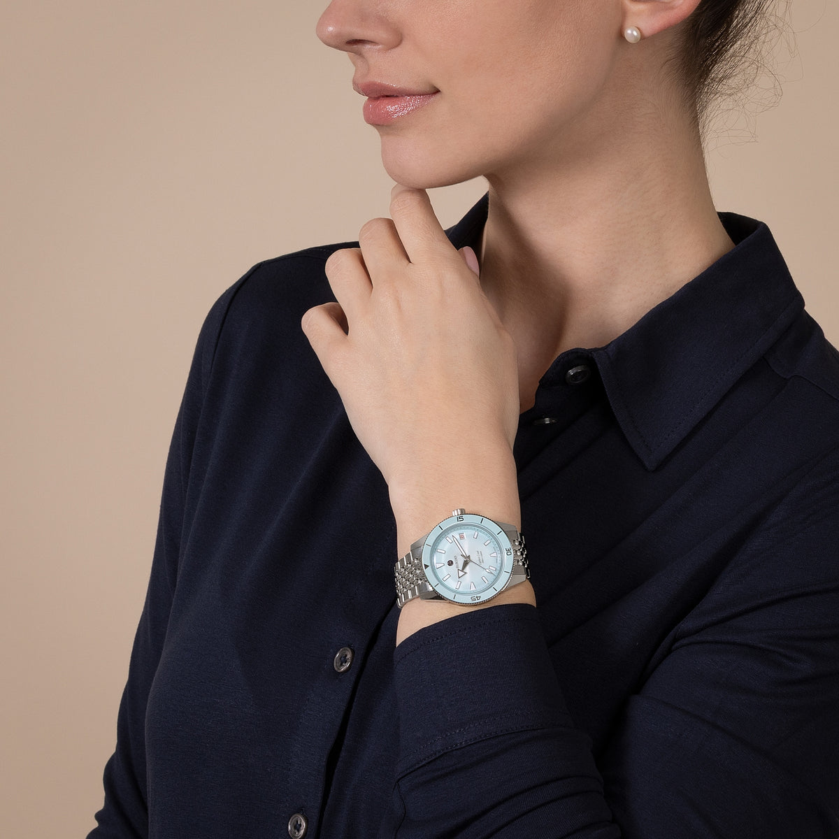 Rado Captain Cook Automatic R32223203 – shown on the wrist