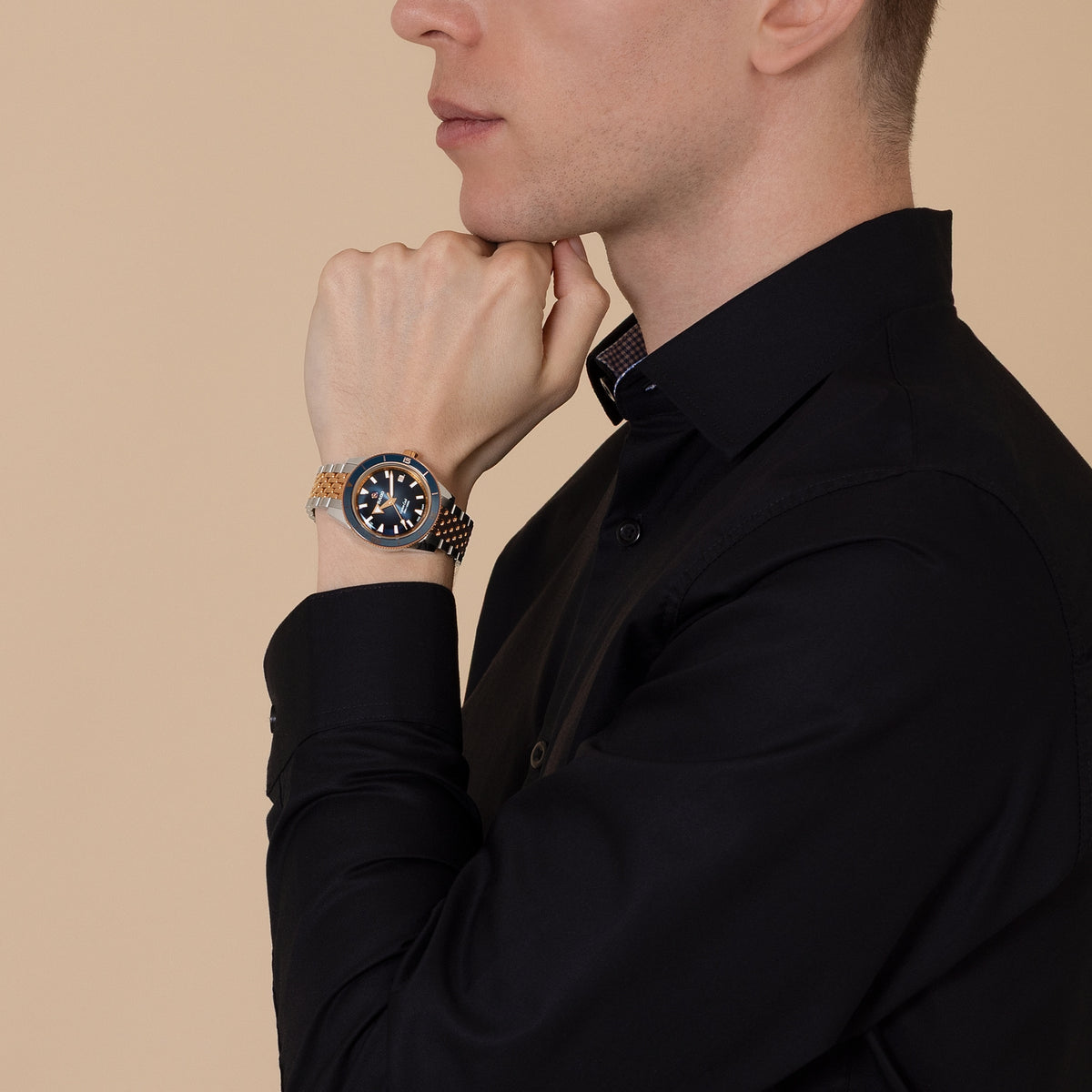 Rado Captain Cook Automatic R32224203 – shown on the wrist