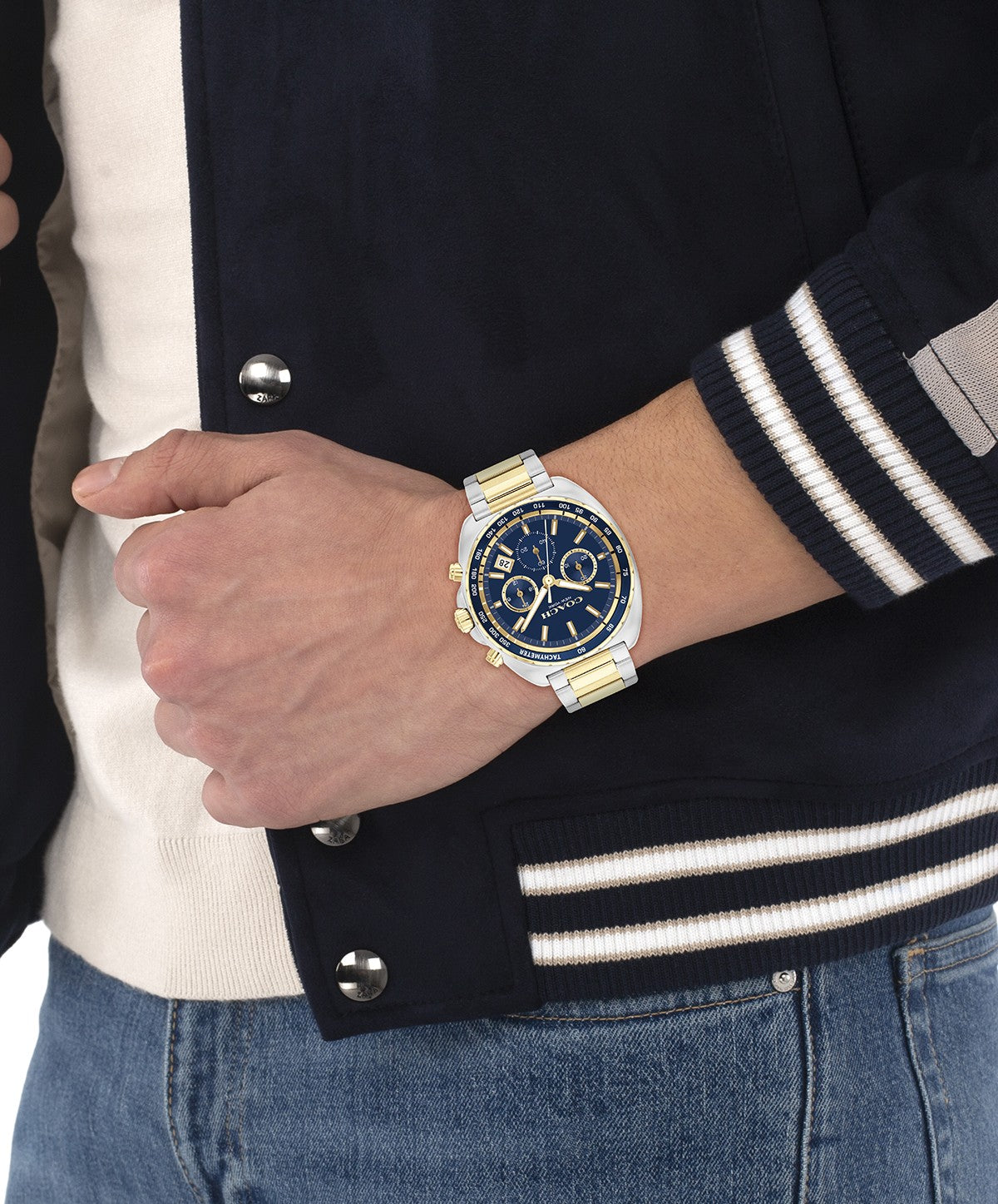 Coach Charter 14602704 – on the wrist