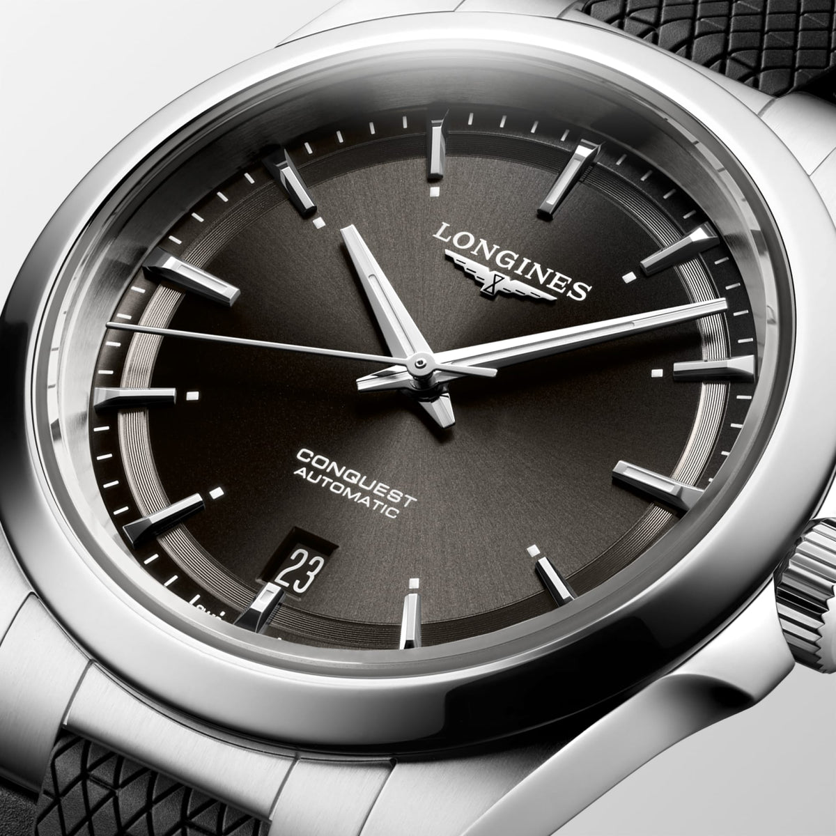 Longines Conquest 38mm L3.720.4.52.9 Unisex Watch - dial close-up