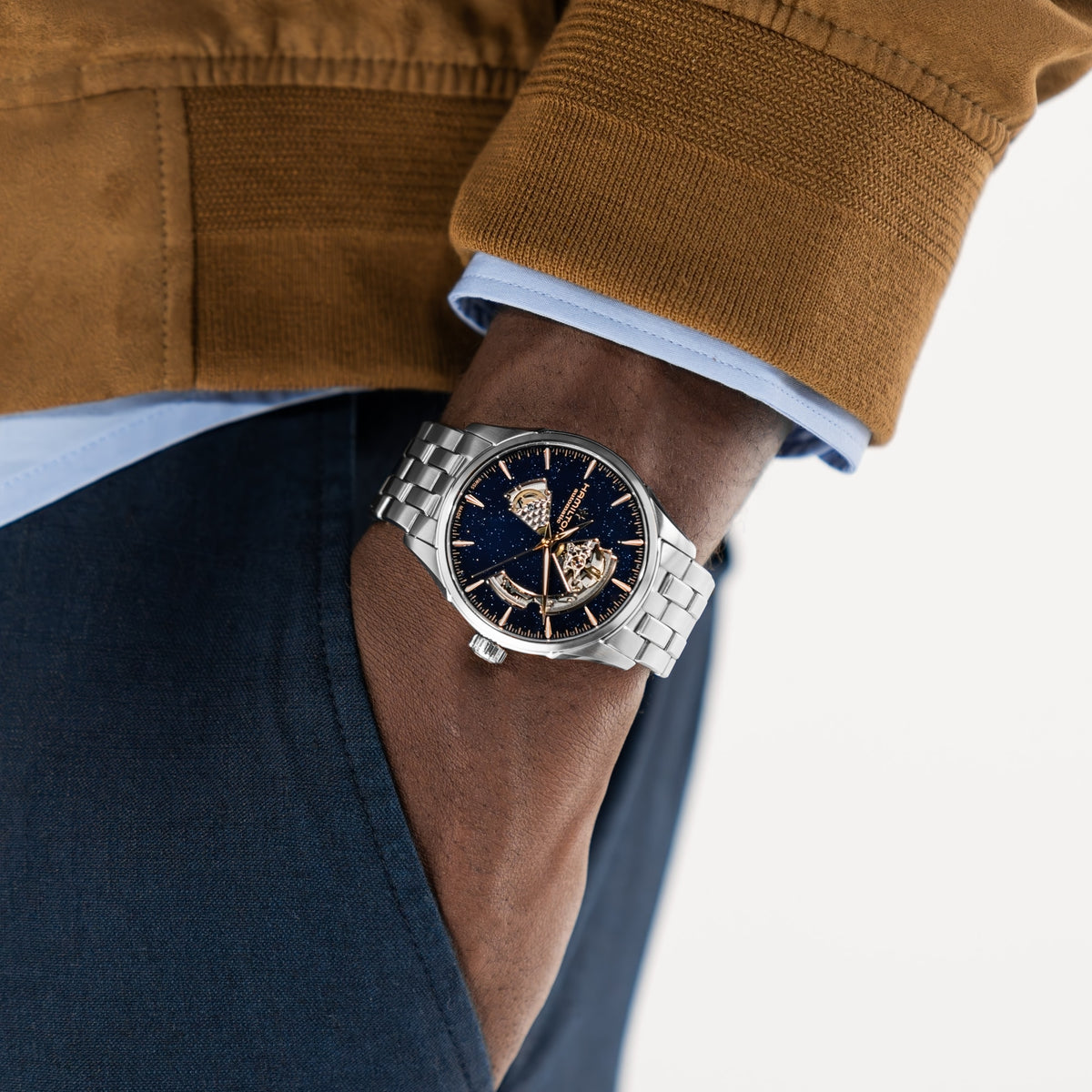 Hamilton Jazzmaster H32705140 – on the wrist